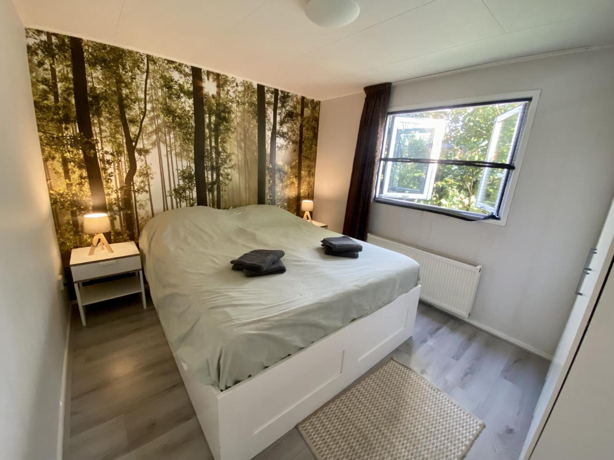 Veluwe Vakanties Chalets With Private Barrel Sauna - With Pool Bar And Restaurant Facilities In The Veluwe National Park Putten Eksteriør billede