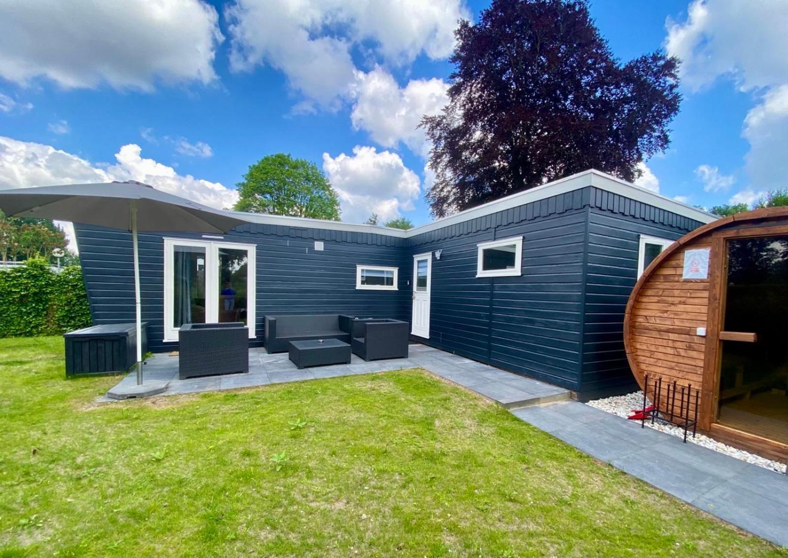 Veluwe Vakanties Chalets With Private Barrel Sauna - With Pool Bar And Restaurant Facilities In The Veluwe National Park Putten Eksteriør billede